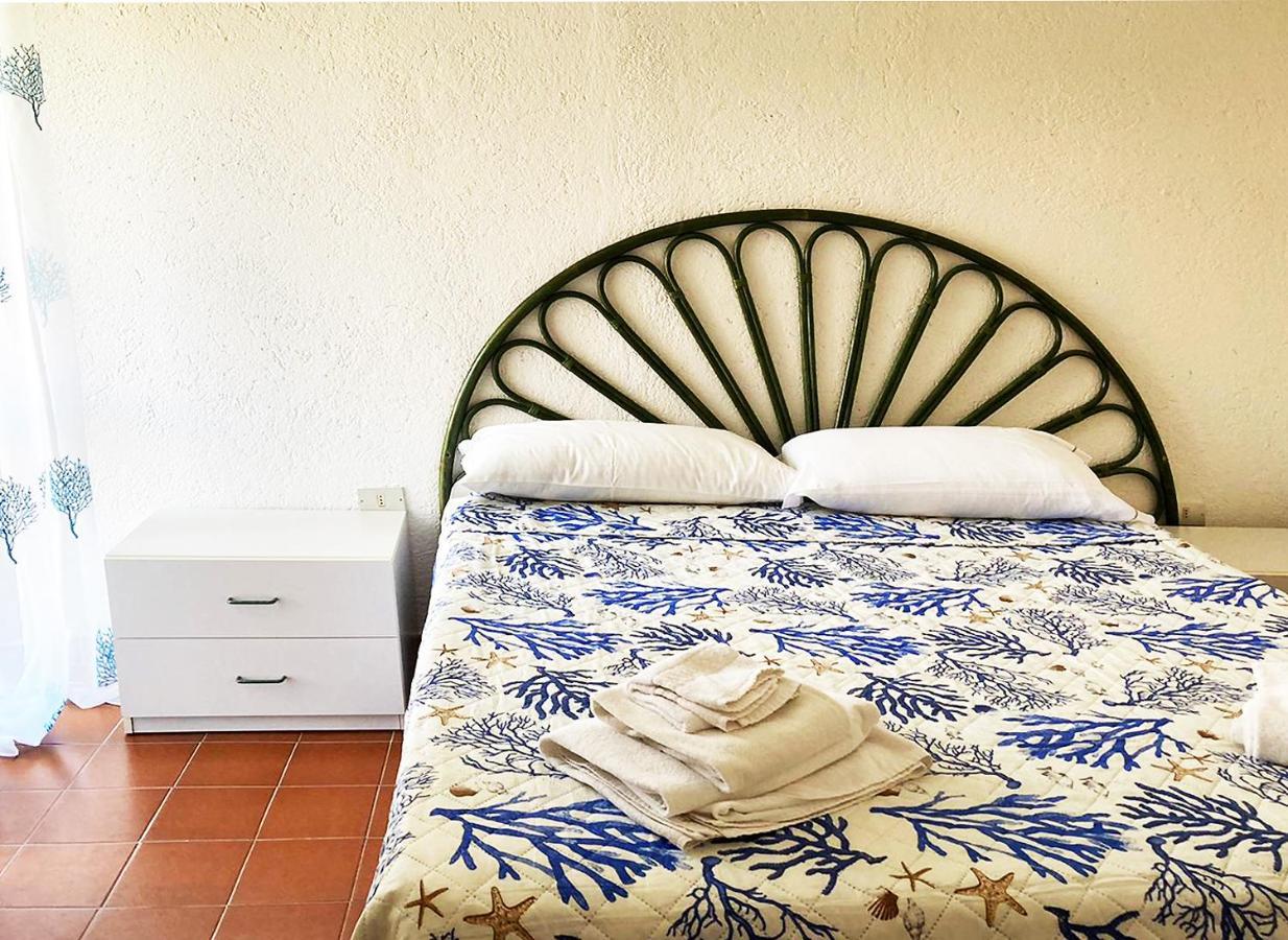 Le Gemme Di Mirto Aparthotel Palau Bagian luar foto