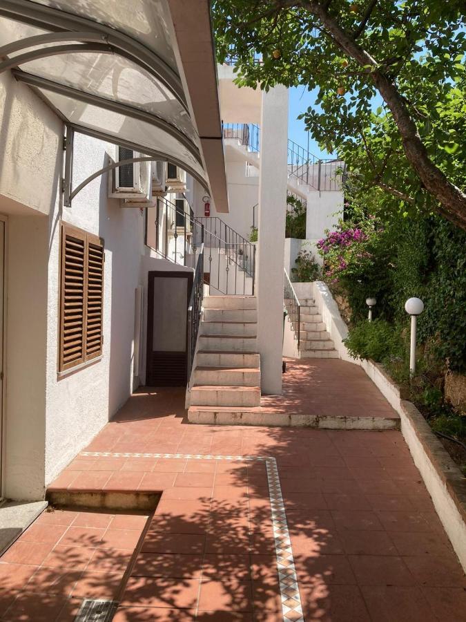 Le Gemme Di Mirto Aparthotel Palau Bagian luar foto